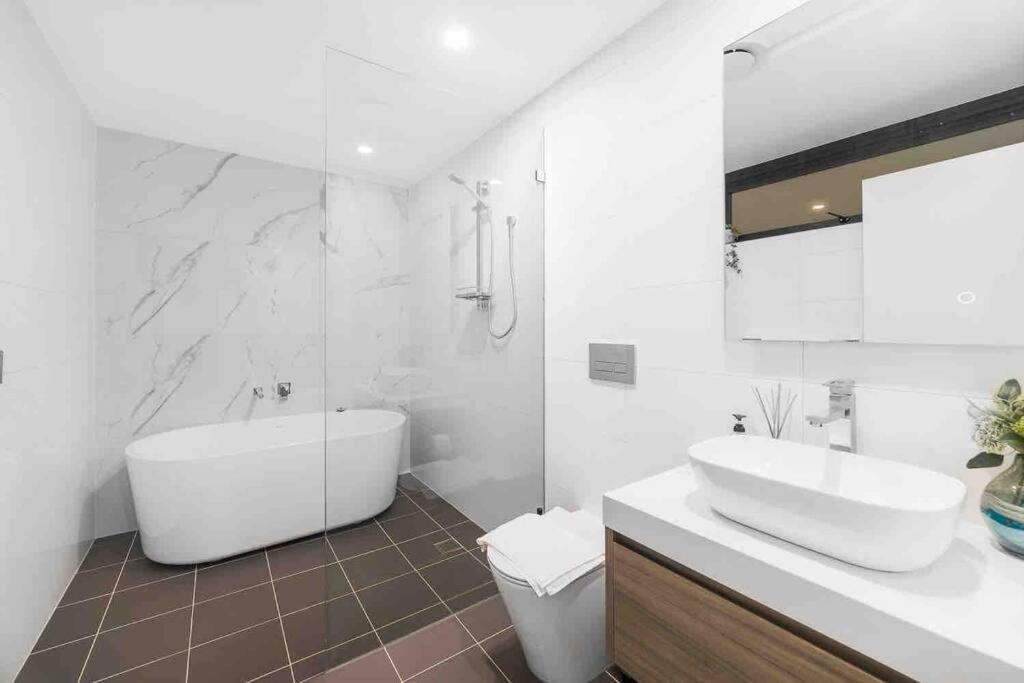 Luxury 3 Bedroom Apartment In Ryde Sydney Eksteriør bilde